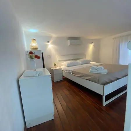 Duomo House 20